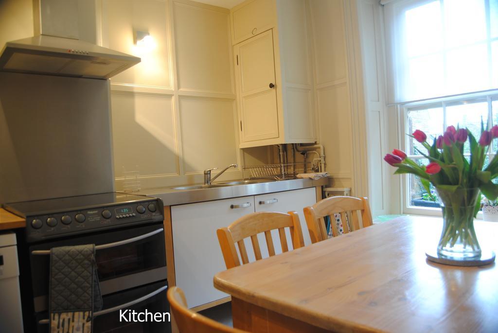 High Street Apartment Uppingham Esterno foto