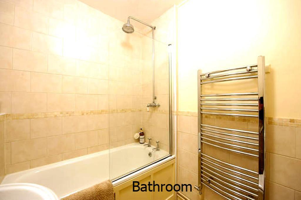 High Street Apartment Uppingham Esterno foto